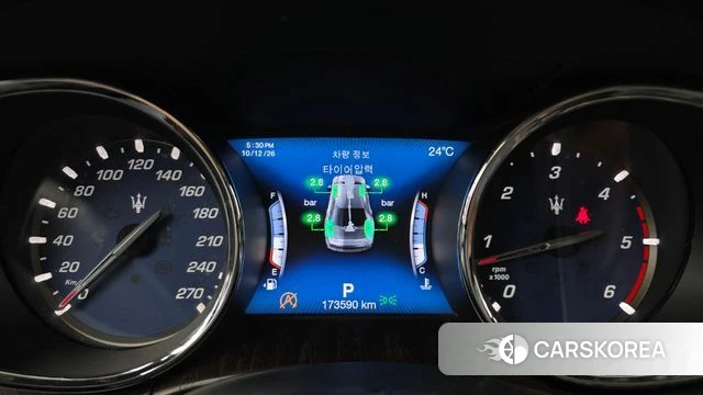 Maserati Quattroporte id 4978142 из Кореи 18