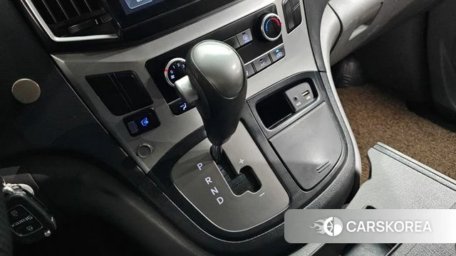 Hyundai The New Grand Starex id 5042281 из Кореи 29
