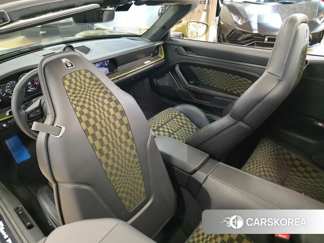 Porsche 911(992) id 4949751 из Кореи 18