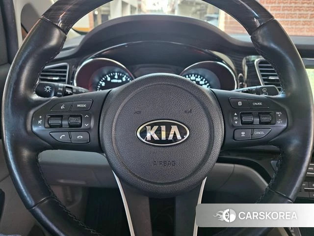 Kia The New Carnival id 5048280 из Кореи 18