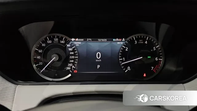 Land Rover Range Rover Velar id 3237082 из Кореи 18