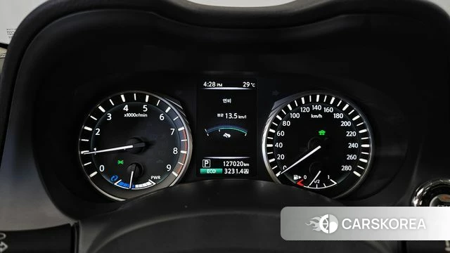 Infiniti Q50 id 4895417 из Кореи 29