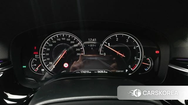 BMW 5 Series (G30) id 4988370 из Кореи 18