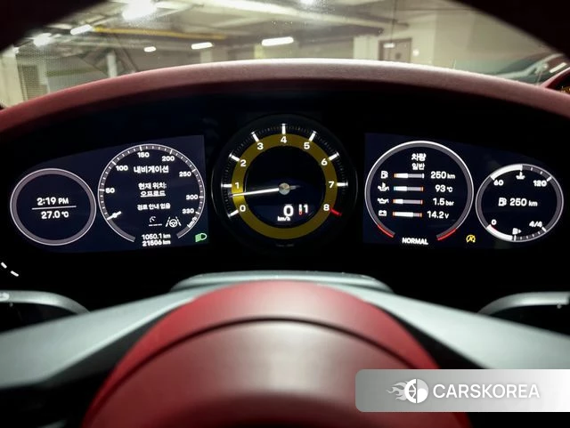 Porsche 911(992) id 4943118 из Кореи 18