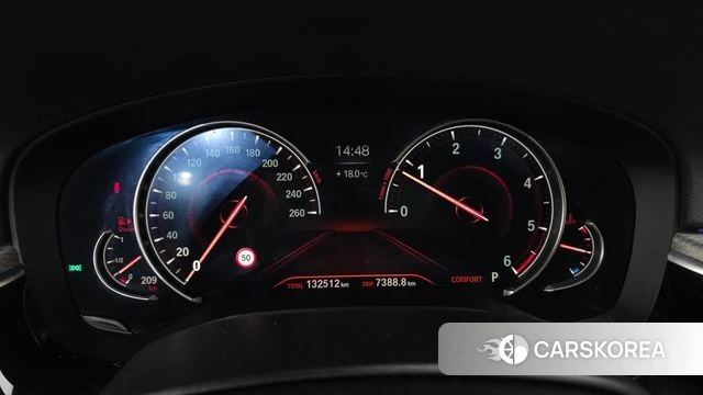 BMW 5 Series (G30) id 4983219 из Кореи 36