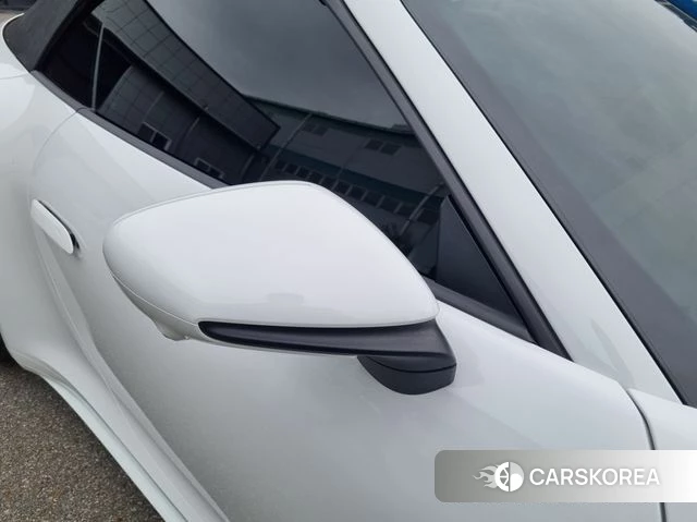 Porsche 911(992) id 5002186 из Кореи 18