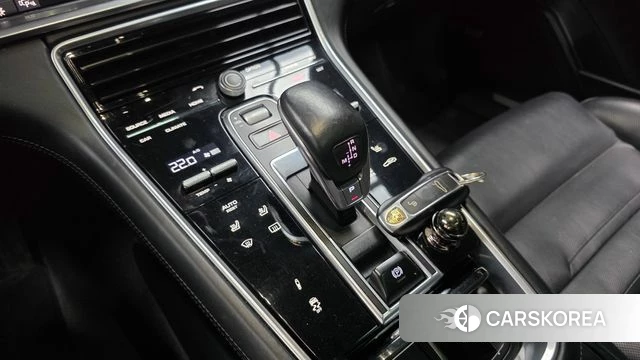 Porsche Panamera (971) id 5004664 из Кореи 32