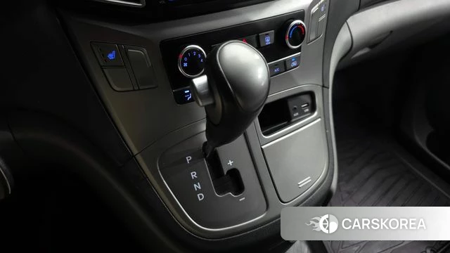 Hyundai The New Grand Starex id 4952432 из Кореи 32