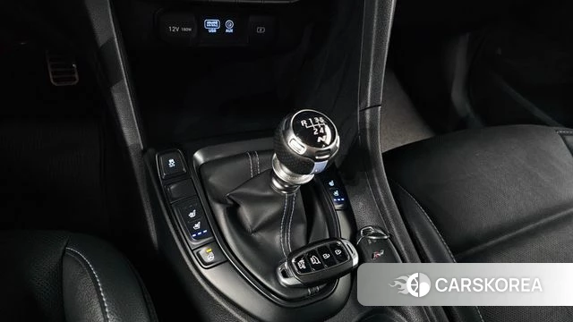 Hyundai Veloster (JS) id 4750682 из Кореи 29