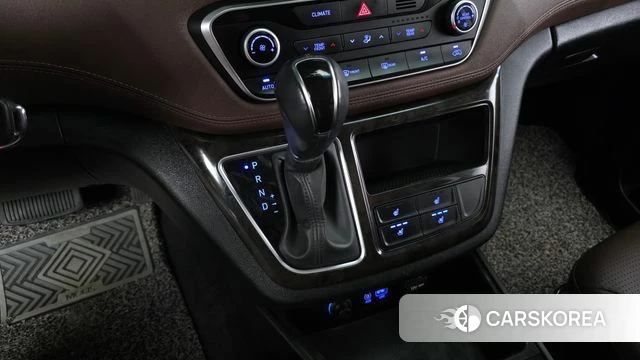 Hyundai The New Grand Starex id 4769798 из Кореи 29
