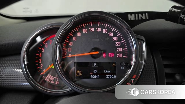 Mini Cooper id 4982683 из Кореи 29
