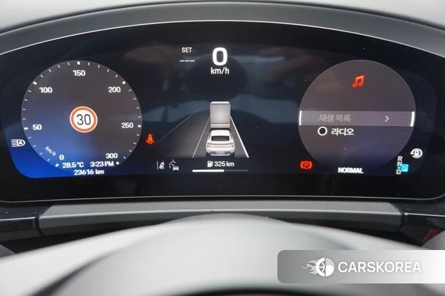Porsche Makan EV id 4757107 из Кореи 18