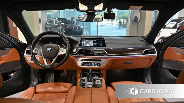 BMW 7 Series (G11) id 5022858 из Кореи 18
