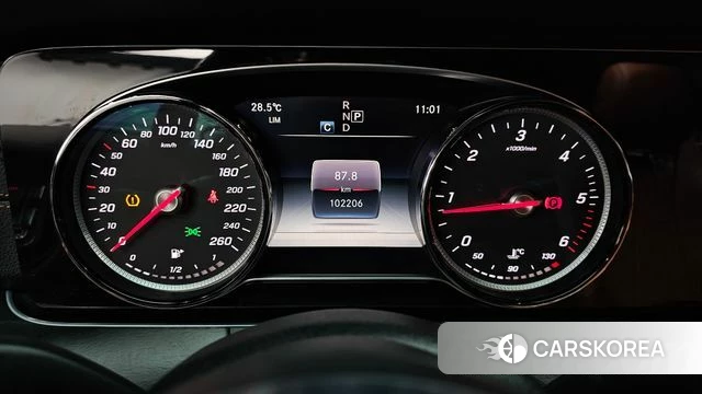 Mercedes-Benz E-Class W213 id 4930982 из Кореи 33