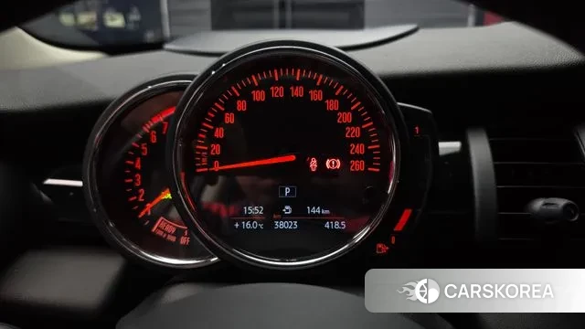 Mini Cooper S id 3297010 из Кореи 18