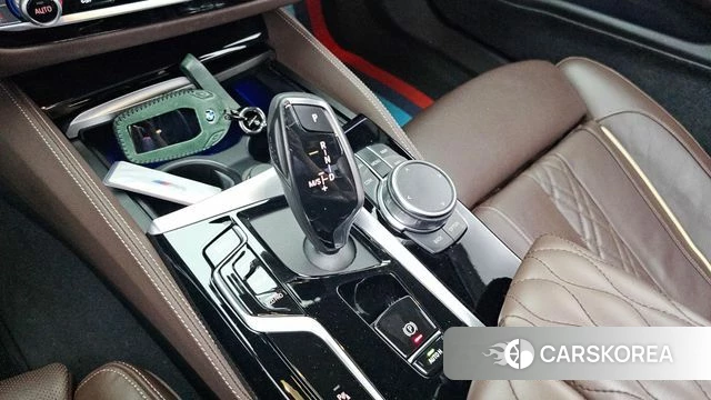 BMW 5 Series (G30) id 4996732 из Кореи 29