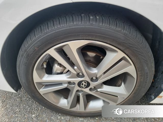 Hyundai Avante AD id 4974425 из Кореи 15
