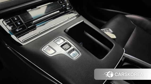 Hyundai The New Grandeur IG id 5028750 из Кореи 31