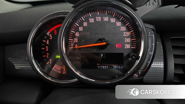 Mini Cooper D id 5023783 из Кореи 28