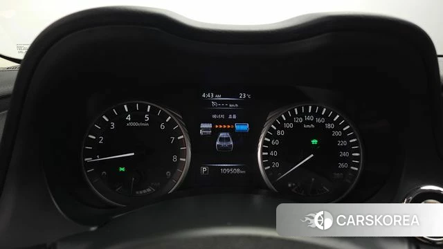 Infiniti Q50 id 4967849 из Кореи 27
