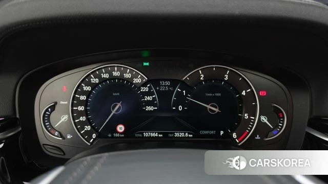 BMW 5 Series (G30) id 4978317 из Кореи 31