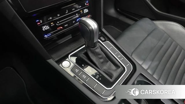 Volkswagen Passat GT (B8) id 4935901 из Кореи 30