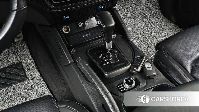 Ssangyong The New Rexton Sports Cannes id 3923124 из Кореи 18