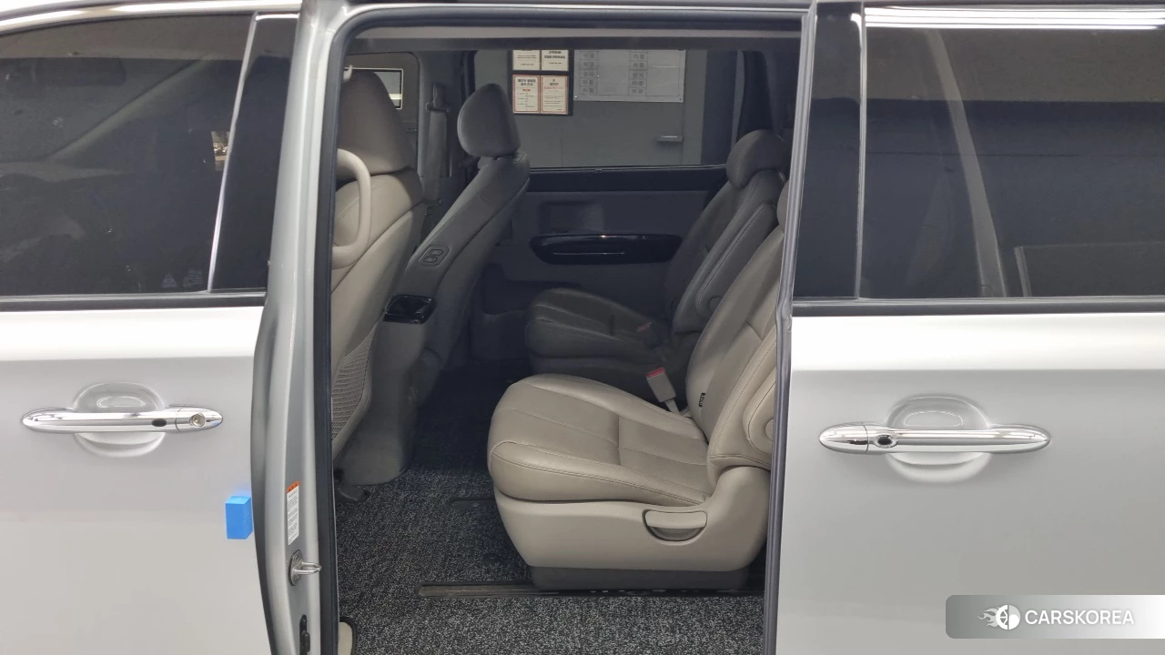 Kia The New Carnival id 4987905 из Кореи 16