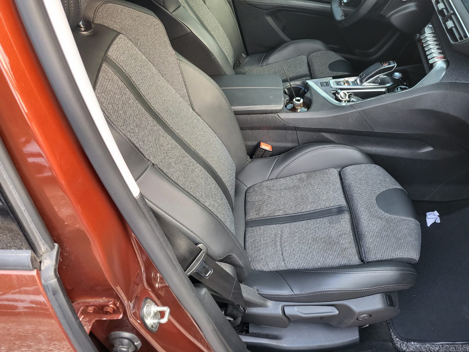 Peugeot 3008 second generation 2019 из Кореи, фото 28