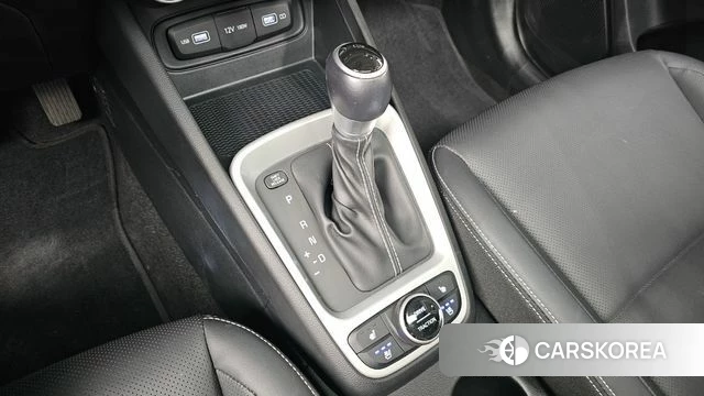 Hyundai Venue id 5017527 из Кореи 19