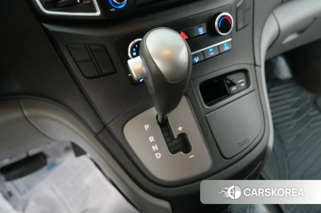 Hyundai The New Grand Starex id 4855449 из Кореи 19
