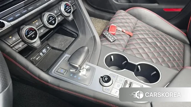 Genesis G70 id 3598510 из Кореи 19