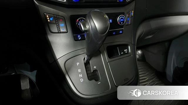 Hyundai The New Grand Starex id 5028628 из Кореи 19