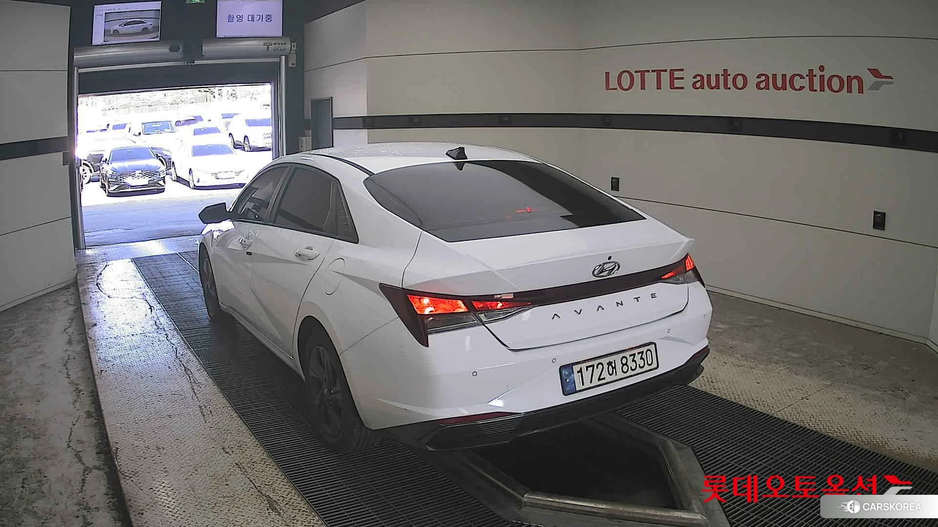 Hyundai Avante Hybrid id 5001030 из Кореи 37