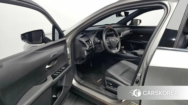 Lexus UX250h id 4987811 из Кореи 34