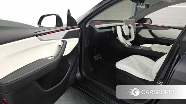 Tesla Model Y id 4928071 из Кореи 29