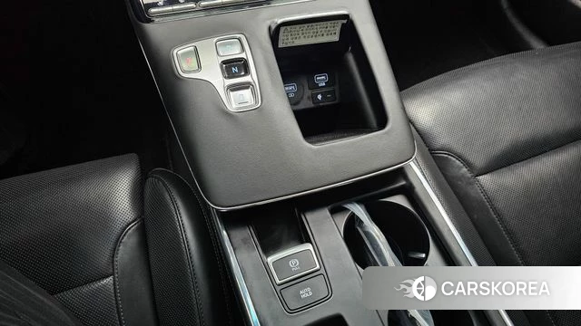 Hyundai The New Grandeur IG Hybrid id 5041472 из Кореи 32