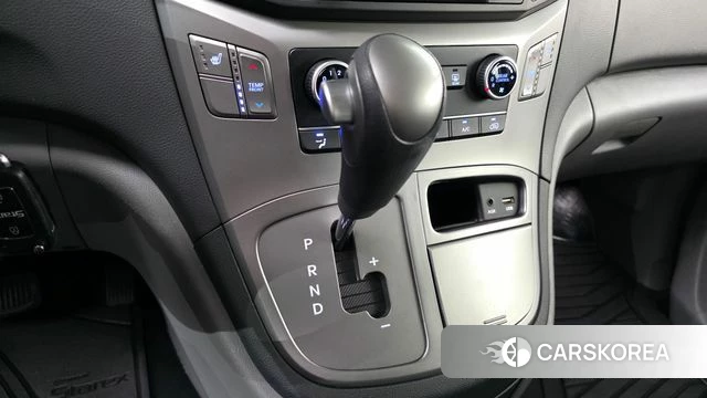 Hyundai The New Grand Starex id 4562659 из Кореи 19
