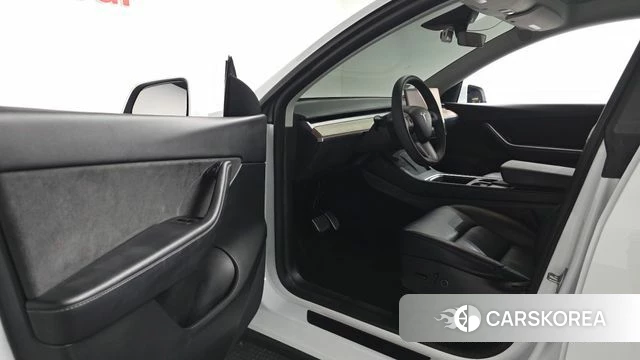 Tesla Model Y id 4848535 из Кореи 32