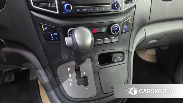 Hyundai The New Grand Starex id 4967371 из Кореи 29