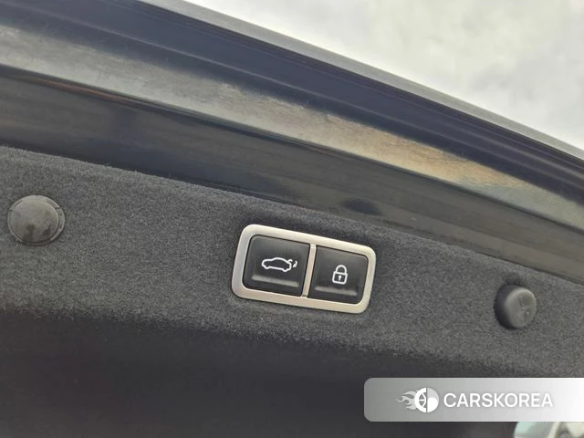 Hyundai Grandeur (GN7) id 4768276 из Кореи 19