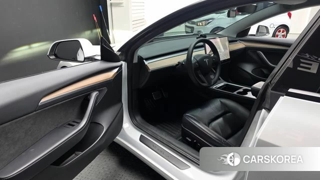 Tesla Model 3 id 4951845 из Кореи 31