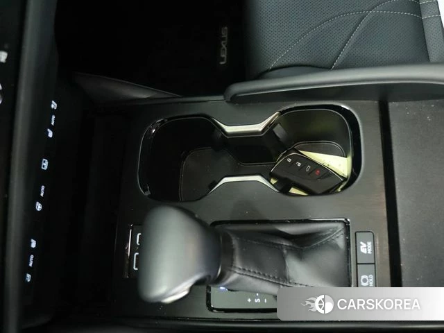 Lexus ES300h 7th generation id 4934604 из Кореи 13