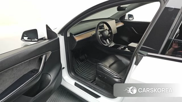 Tesla Model Y id 4636908 из Кореи 32