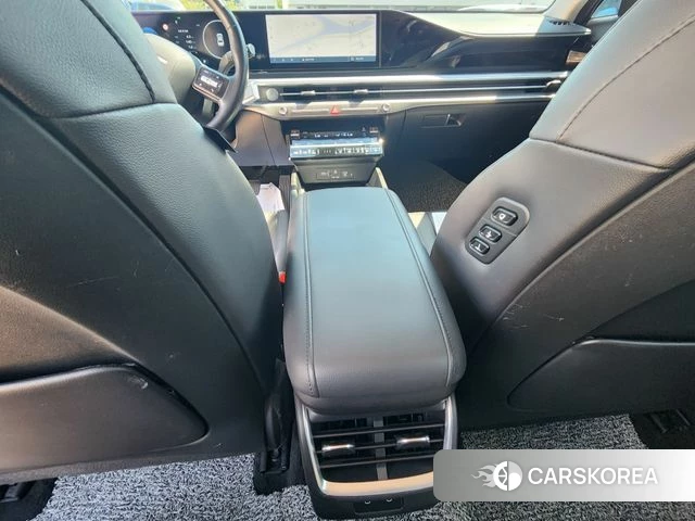 Hyundai Grandeur (GN7) id 3914717 из Кореи 19