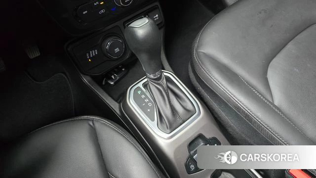 Jeep Renegade id 4951018 из Кореи 30