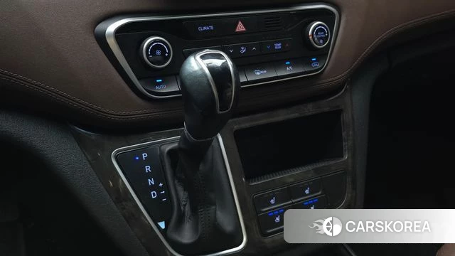 Hyundai The New Grand Starex id 5023753 из Кореи 19