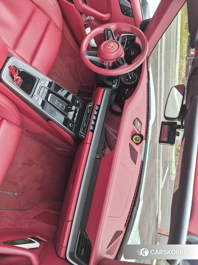 Porsche 911(992) id 4986735 из Кореи 11