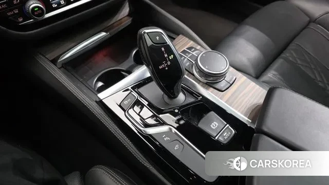 BMW 5 Series (G30) id 3505522 из Кореи 19
