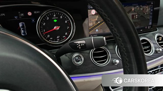 Mercedes-Benz E-Class W213 id 4923921 из Кореи 36